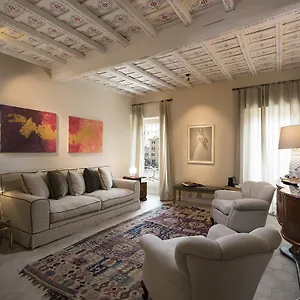 palazzo-caruso.it-romehotels.com/